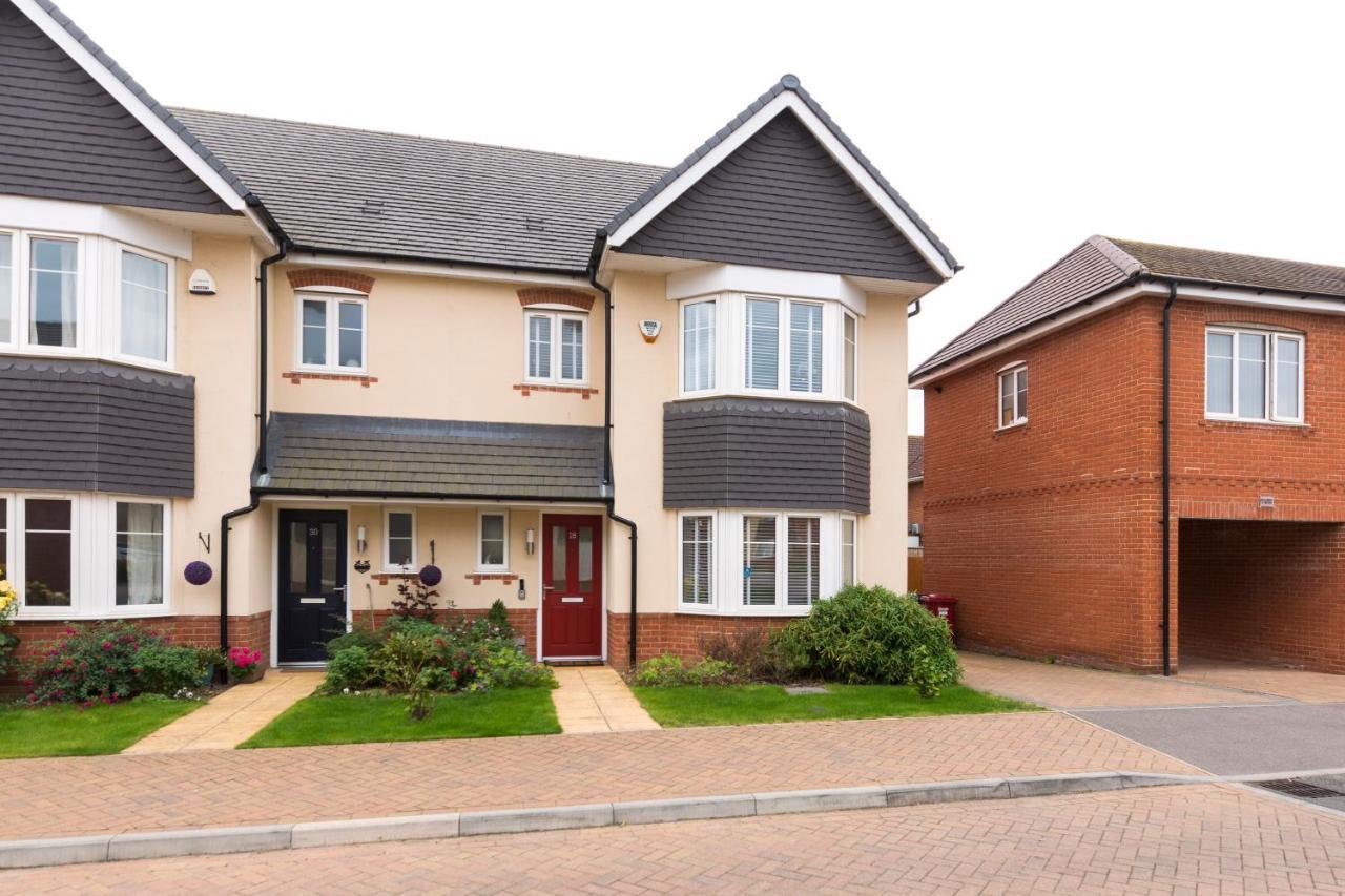 Greenfield's Oxlade - Modern 3 Bed House, Langley, Holiday home Slough